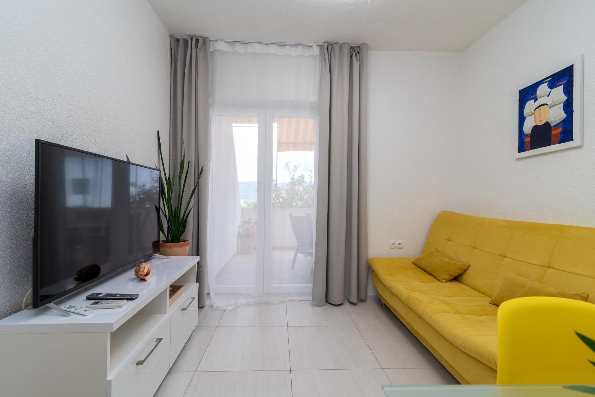 Apartments Brico - Heated Pool Trogir Exterior foto